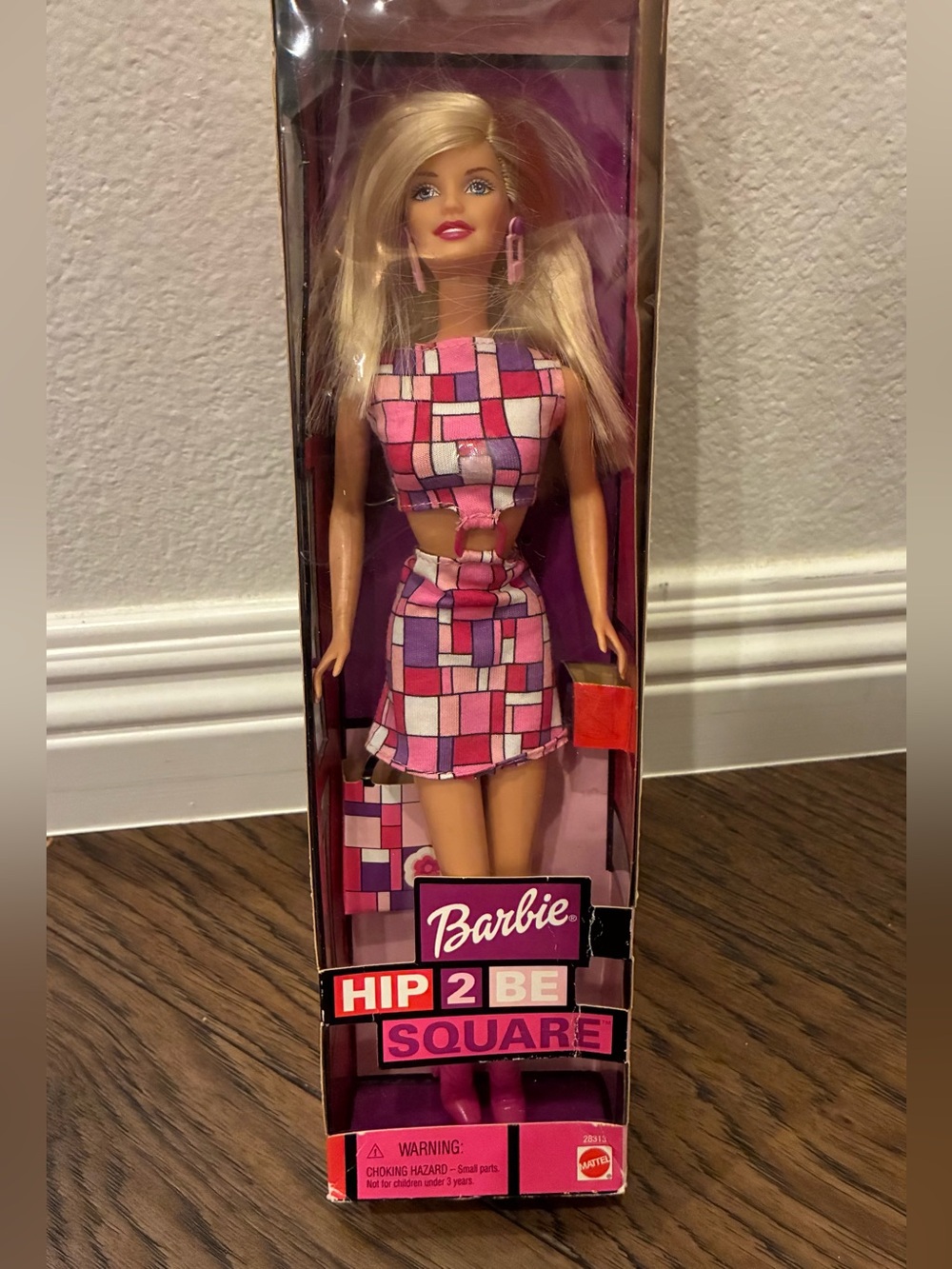Barbie 2000 Vintage Hip New In box  To Be Square Doll & All Accessories #28313